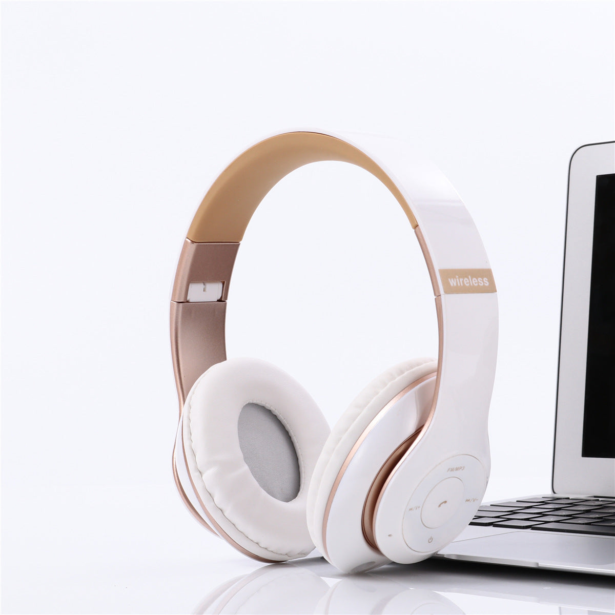 Head-mounted sports wireless folding headphones